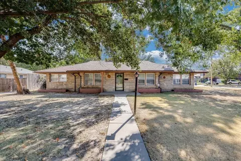 1418 N Pleasant Vw, Wichita, KS 67203