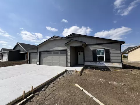 5805 Plumthicket St, Bel Aire, KS 67226