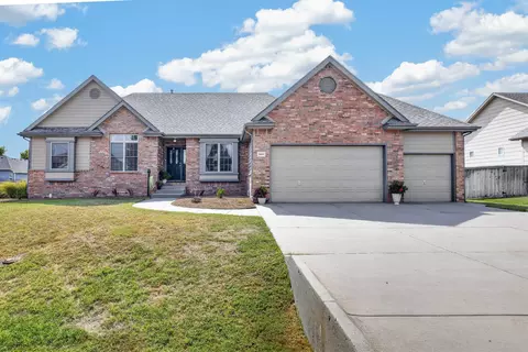1601 E Fallbrook, Park City, KS 67147