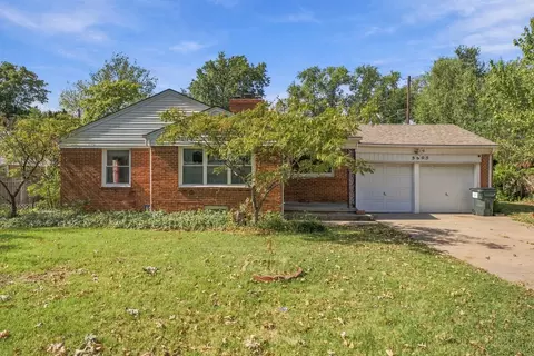 5605 E Rockwood Rd, Wichita, KS 67208