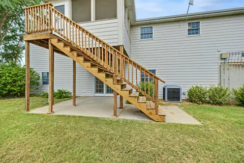 Exterior - 2418 Flag Rd, Abilene, KS 67410 photo 4 of 8