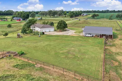 View/Area - 2418 Flag Rd, Abilene, KS 67410 photo 3 of 5