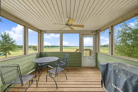 Exterior - 2418 Flag Rd, Abilene, KS 67410 photo 3 of 8