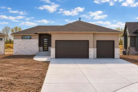 5861 N St Paul Ct, Wichita, KS 67204