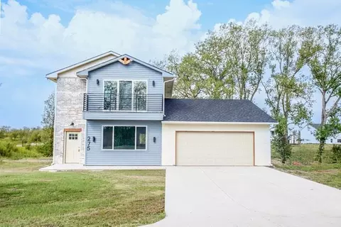275 S Arborvalley, Valley Center, KS 67147