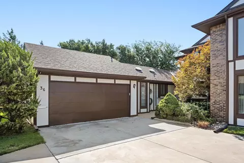 641 N Woodlawn St #36, Wichita, KS 67208