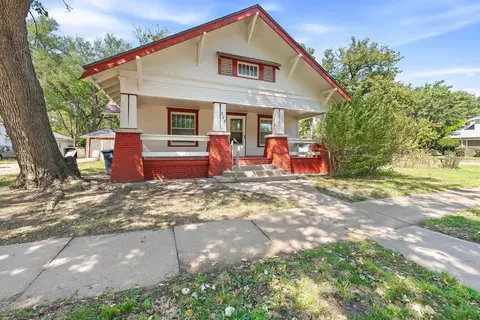 323 N Summit St, El Dorado, KS 67042