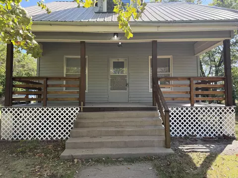 Exterior - 116 S Elm St, Eureka, KS 67045 photo 2 of 5