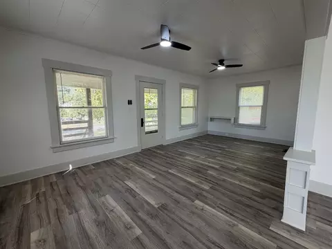 Living - 116 S Elm St, Eureka, KS 67045 photo 3 of 7
