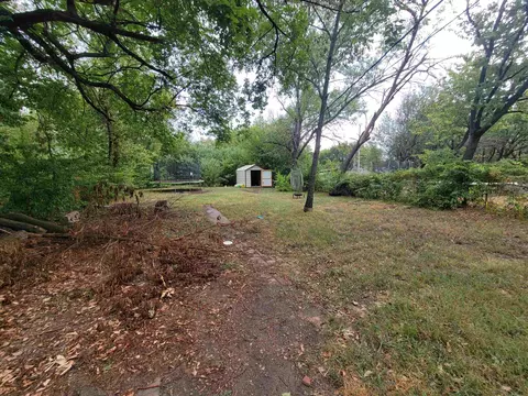 Exterior - 439 E Broadway, Augusta, KS 67010 photo 2 of 3