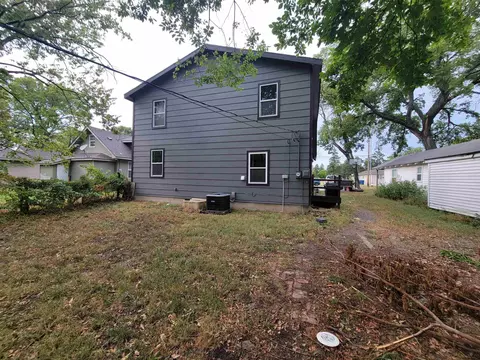 Exterior - 439 E Broadway, Augusta, KS 67010 photo 3 of 3