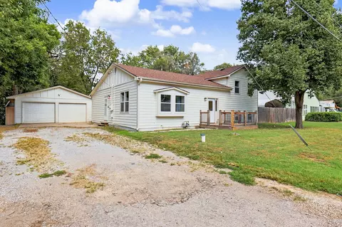 126 W 58th St S, Wichita, KS 67217