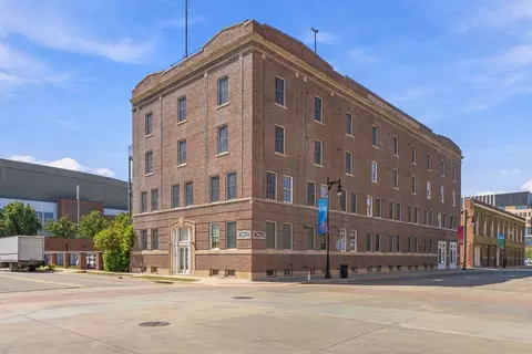 201 S Saint Francis Ave # 303, Wichita, KS 67202