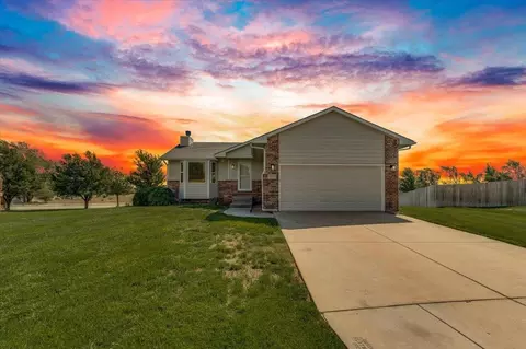 12013 W Grant Ct, Wichita, KS 67235