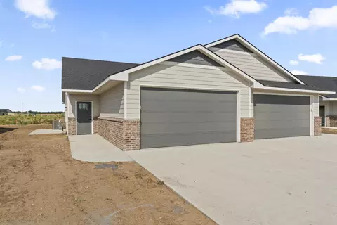 2795 S Cedar Crest St UNIT 100, Wichita, KS 67215