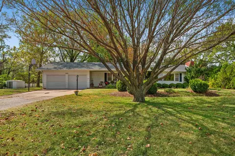 11621 N Ridge Rd, Sedgwick, KS 67135