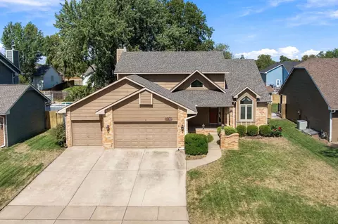 10214 W Jamesburg St, Wichita, KS 67212