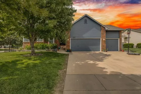2682 N Shefford Ct, Wichita, KS 67205