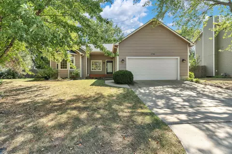 2738 N Beacon Hill Ct, Wichita, KS 67220