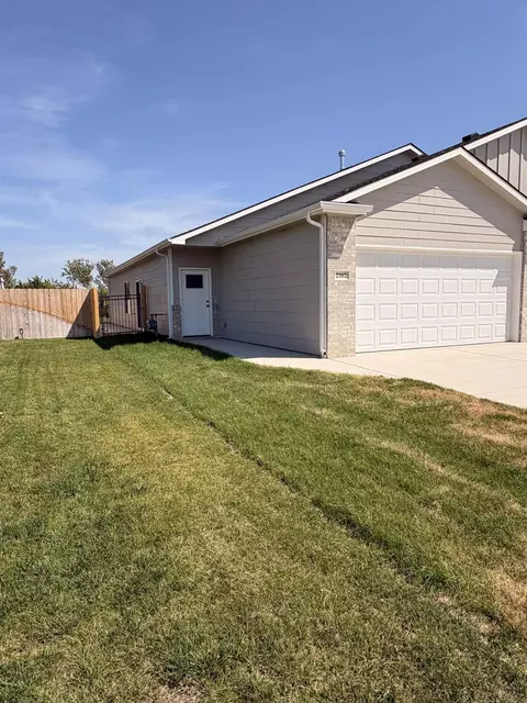 2302 S Horseback, Wichita, KS 67230