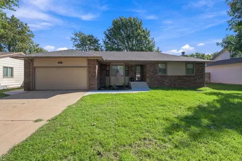 1844 N Evergreen Ln, Wichita, KS 67212