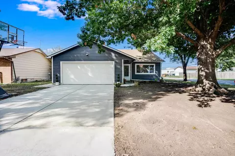 2902 W Maxwell Ave, Wichita, KS 67217