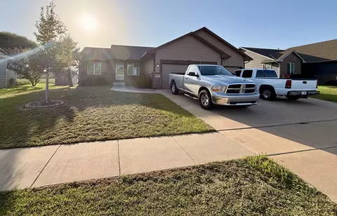 1817 N Kentucky Ln, Wichita, KS 67235