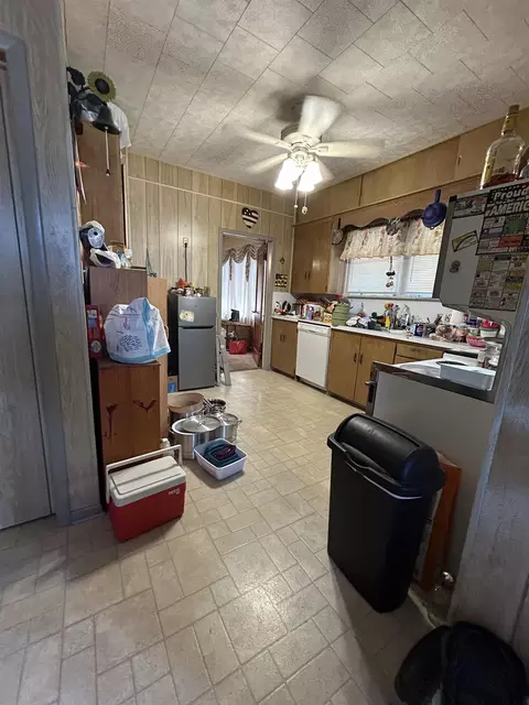 Kitchen - 512 E 12th, Winfield, KS 67156 photo 2 of 2