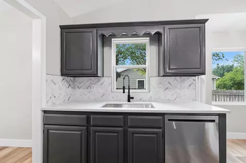 Kitchen - 431 W White Tail St, Derby, KS 67037 photo 4 of 4