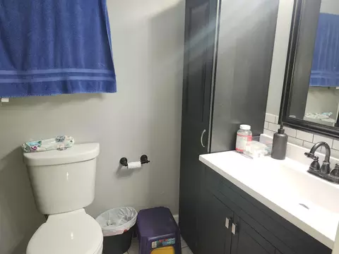Bath - 11030 S Anthony Ln, Mulvane, KS 67110 photo 2 of 2