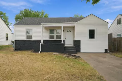 5125 Elm St, Wichita, KS 67208