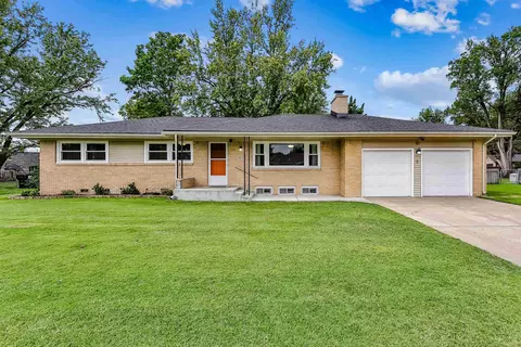 1417 N Lynnhurst Ave, Wichita, KS 67212