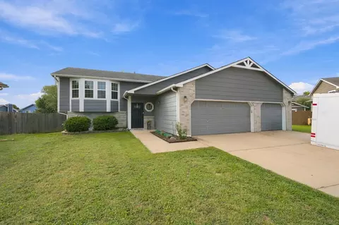 10525 W Jewell Ct, Wichita, KS 67209