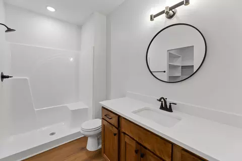 Bath - 3533 N Azalea St, Maize, KS 67223 photo 3 of 4