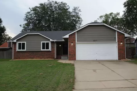 10317 E Countryside, Wichita, KS 67207