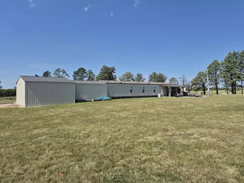 Exterior - 402 Eureka Lk, Eureka, KS 67045 photo 7 of 8