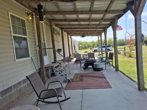 Exterior - 402 Eureka Lk, Eureka, KS 67045 photo 2 of 8