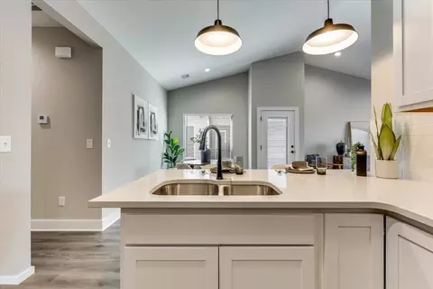 Kitchen - 5165 N Sweetwater Rd, Maize, KS 67101 photo 4 of 4