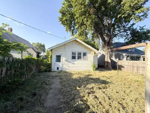 Exterior - 507 NW 6th St, Abilene, KS 67410 photo 1 of 2