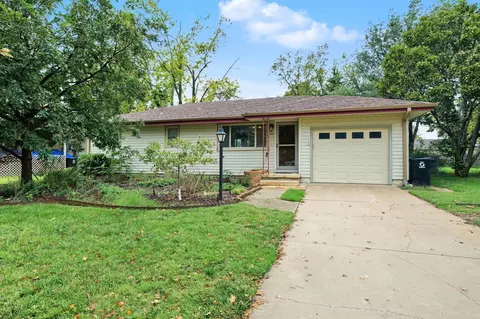 2424 Drake Pl, Salina, KS 67401