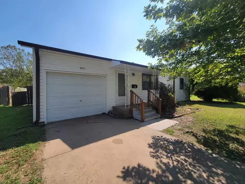 1011 N Park St, Wellington, KS 67152