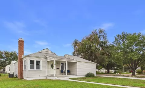 2444 S Hydraulic Ave, Wichita, KS 67216