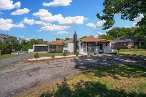 3412 Elmwood Dr, Wichita, KS 67218