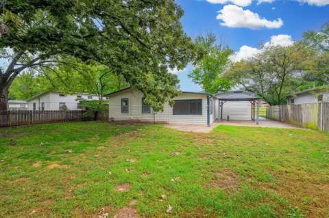 Exterior - 461 S Westview Dr, Derby, KS 67037 photo 6 of 8