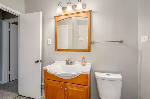 Bath - 461 S Westview Dr, Derby, KS 67037 photo 3 of 3