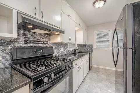 Kitchen - 709 N Farrel Dr, Mulvane, KS 67110 photo 1 of 1