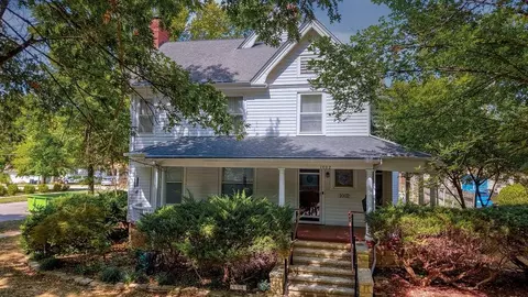 1002 E 9th Ave, Winfield, KS 67156