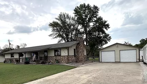 135 W 79th, Haysville, KS 67060