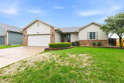 4638 E Willow Point Ct, Wichita, KS 67220
