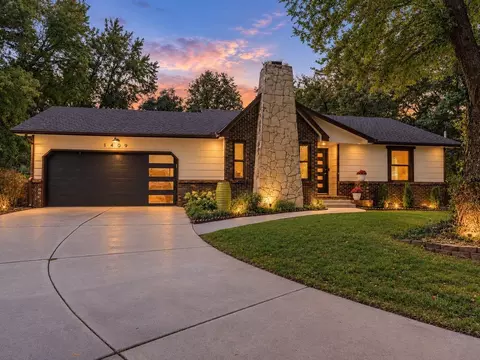 1409 N Wagon Wheel Ct, Derby, KS 67037